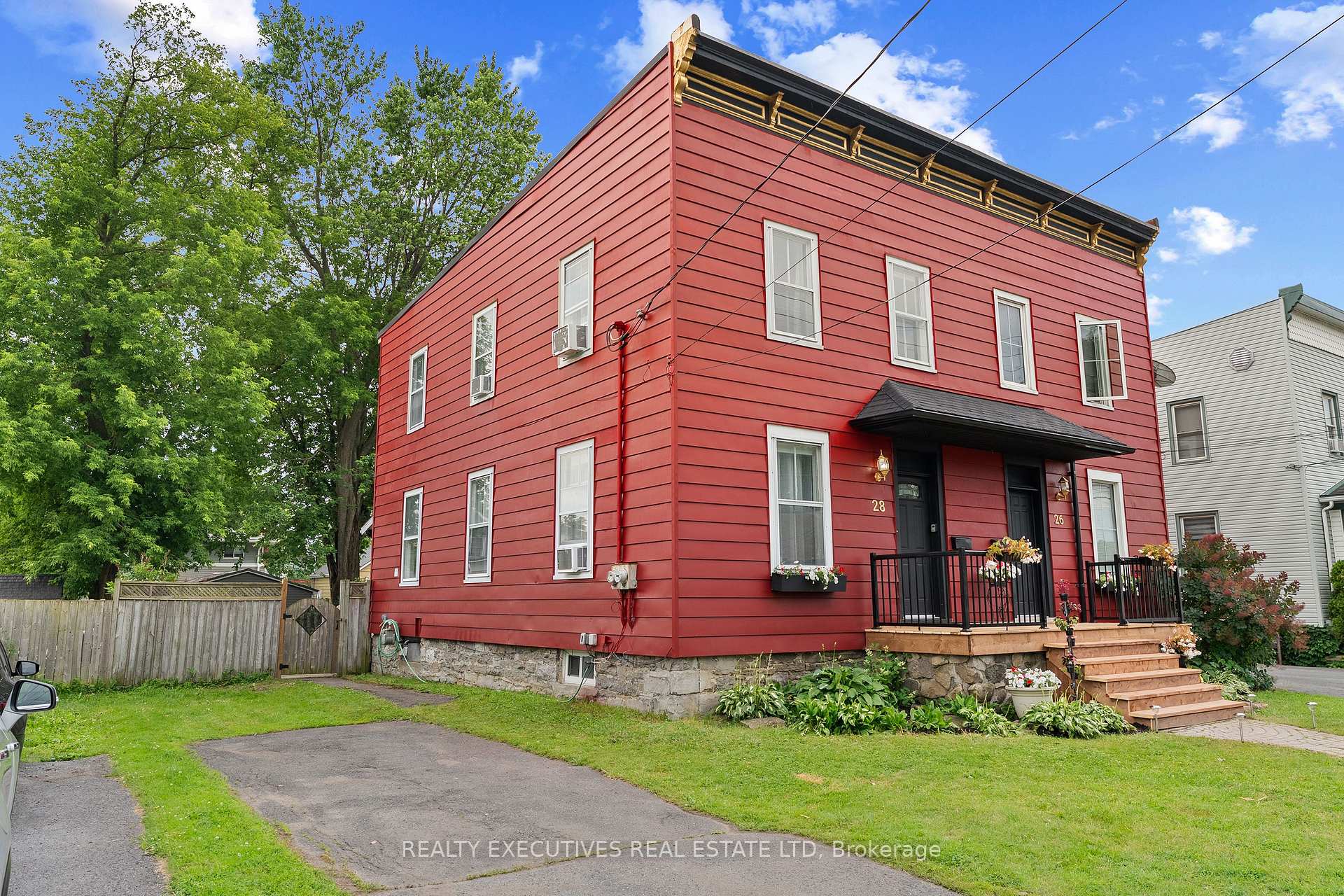 Photo 33 of 28 5th Street E, Cornwall, Cornwall — HOMEH