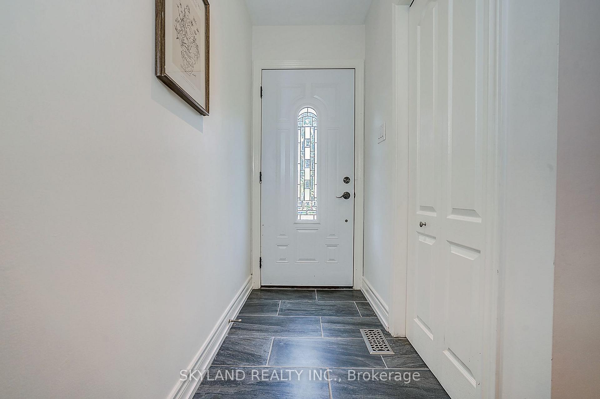 Photo 4 of 759 Shaw Street, Toronto, Dovercourt-Wallace Emerson-Junction — HOMEH