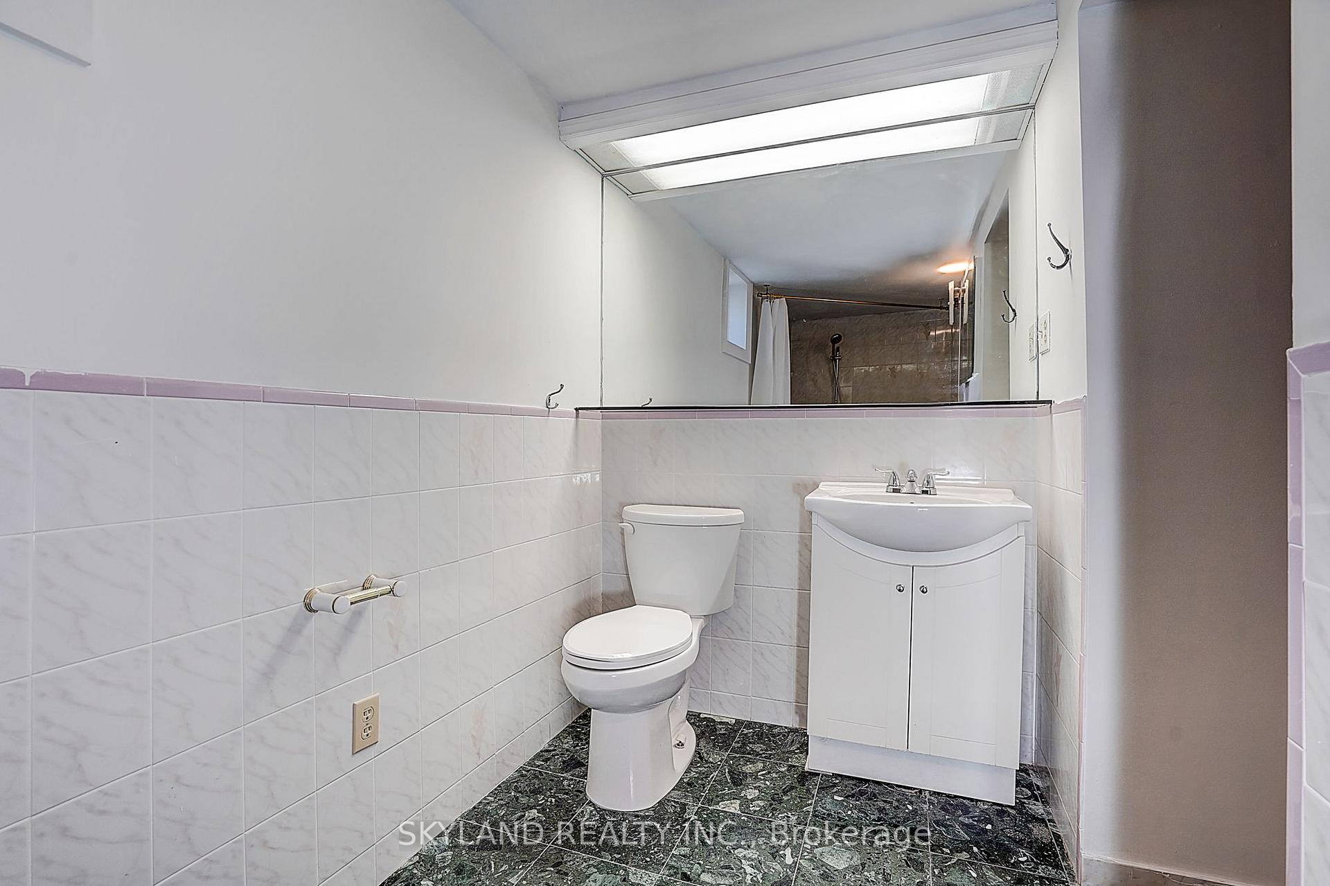 Photo 34 of 759 Shaw Street, Toronto, Dovercourt-Wallace Emerson-Junction — HOMEH
