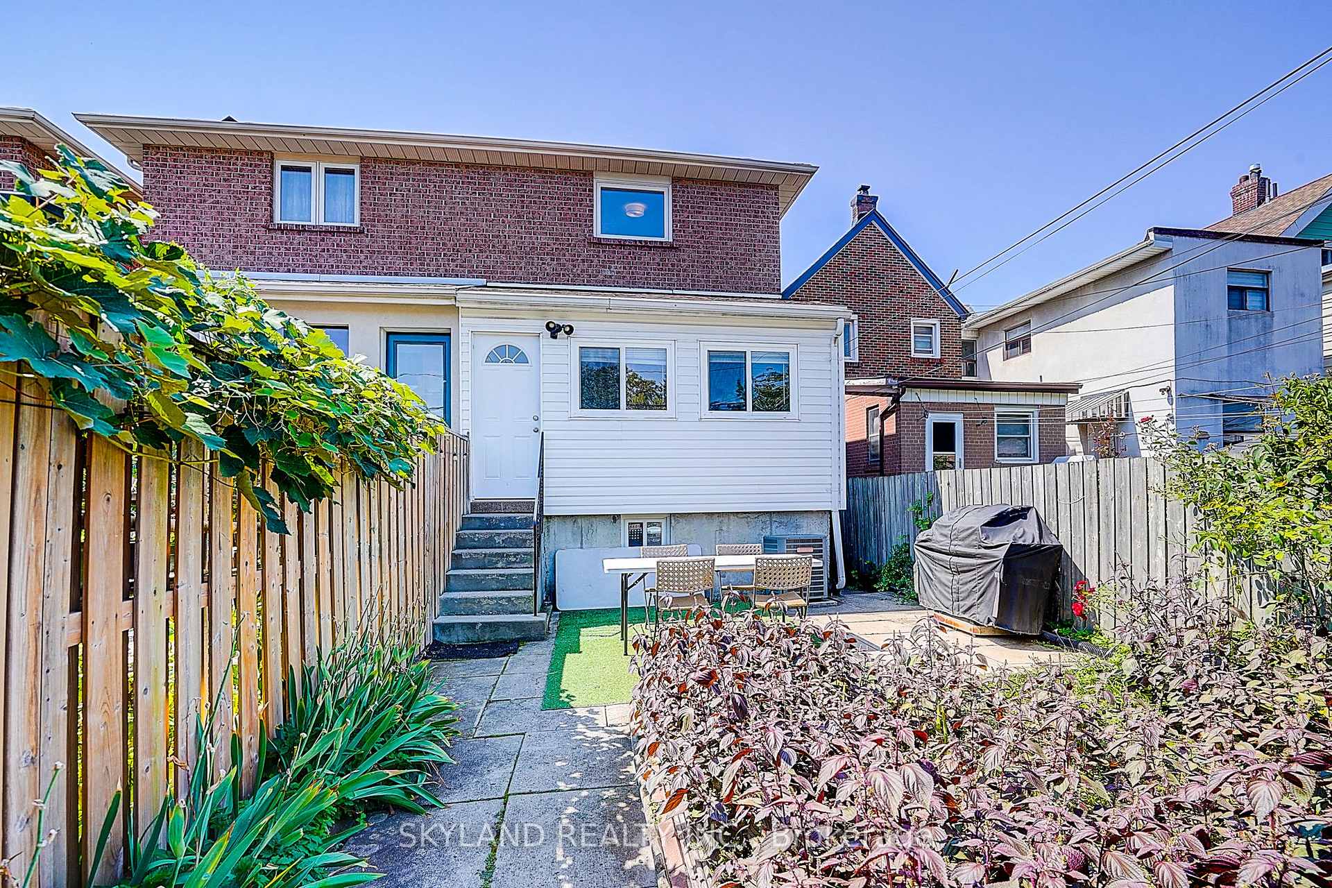Photo 40 of 759 Shaw Street, Toronto, Dovercourt-Wallace Emerson-Junction — HOMEH