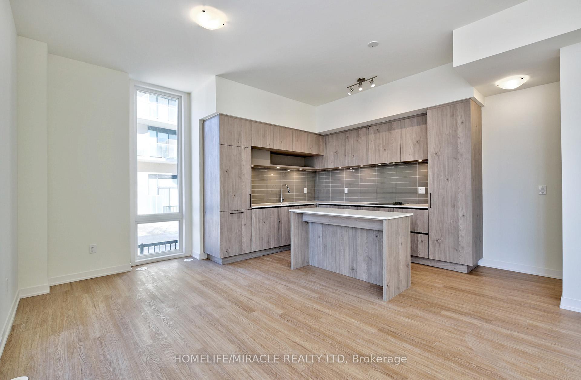 Photo 8 of Unit 1221, 8 David Eyer Road, Richmond Hill, Rural Richmond Hill — HOMEH