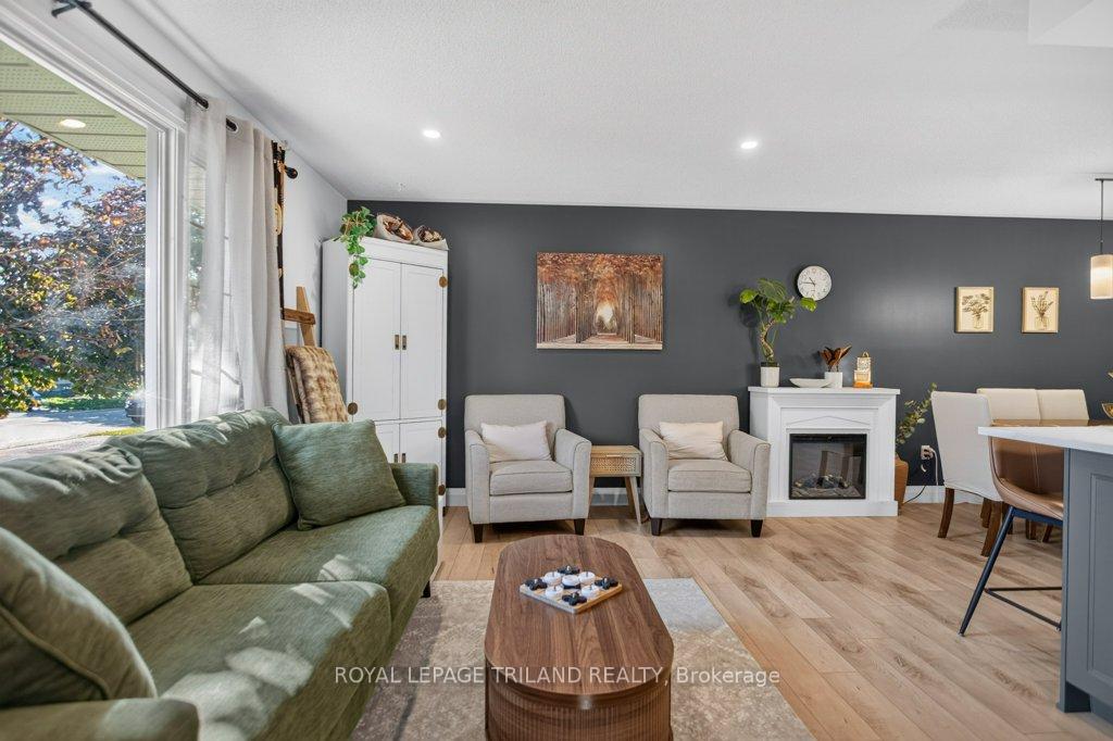Photo 6 of 32 Sanders Court, St. Thomas — HOMEH