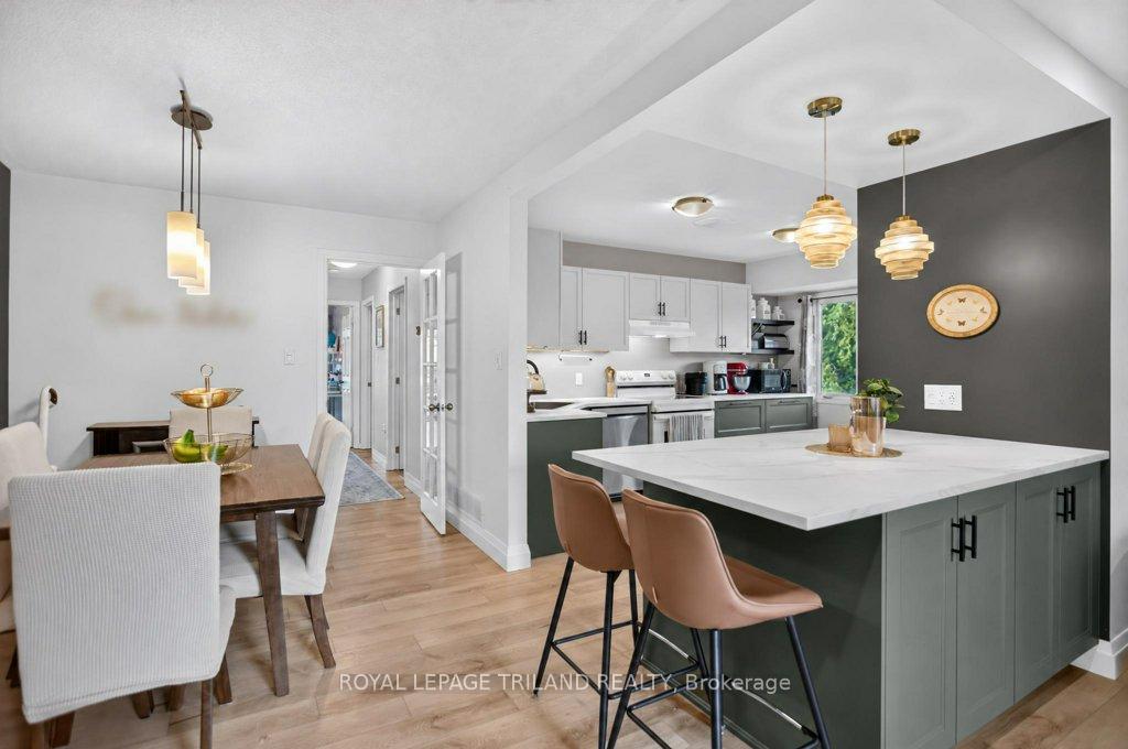 Photo 9 of 32 Sanders Court, St. Thomas — HOMEH