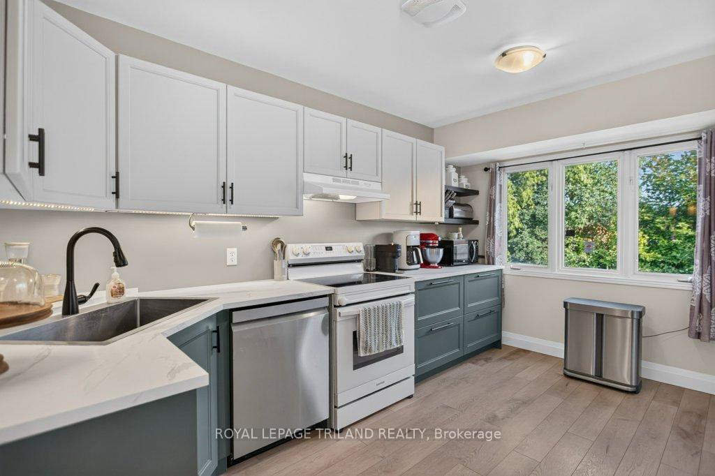 Photo 15 of 32 Sanders Court, St. Thomas — HOMEH