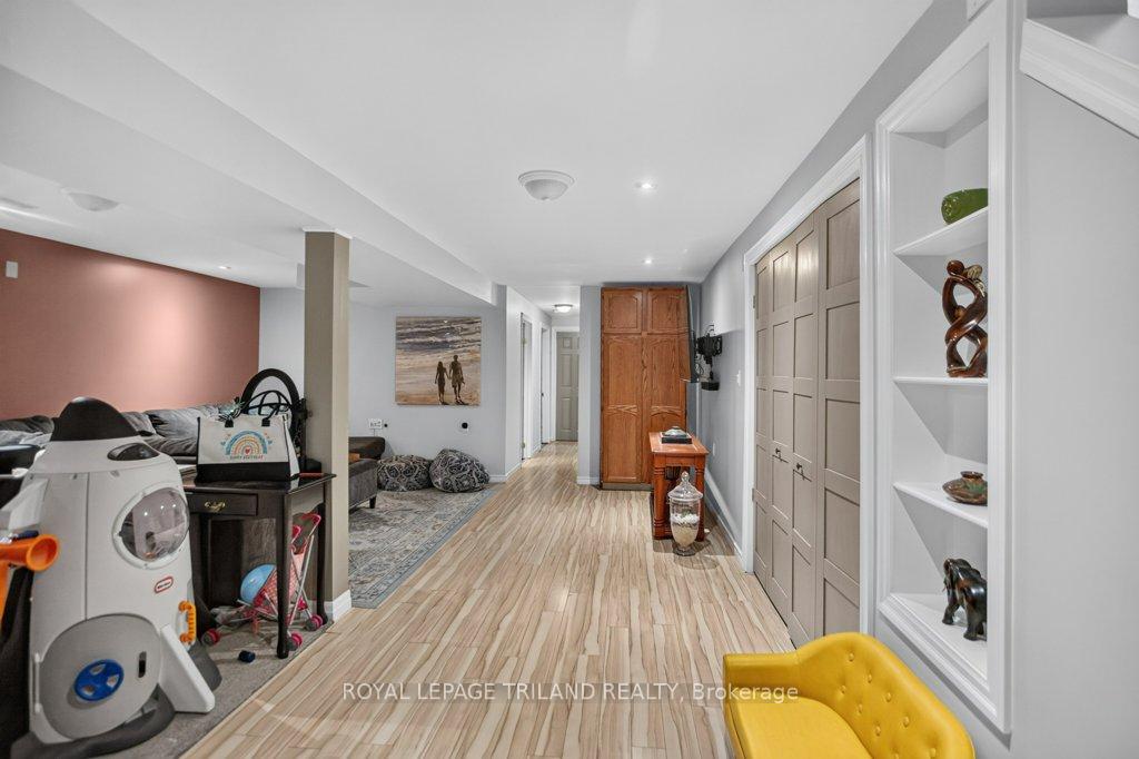 Photo 25 of 32 Sanders Court, St. Thomas — HOMEH