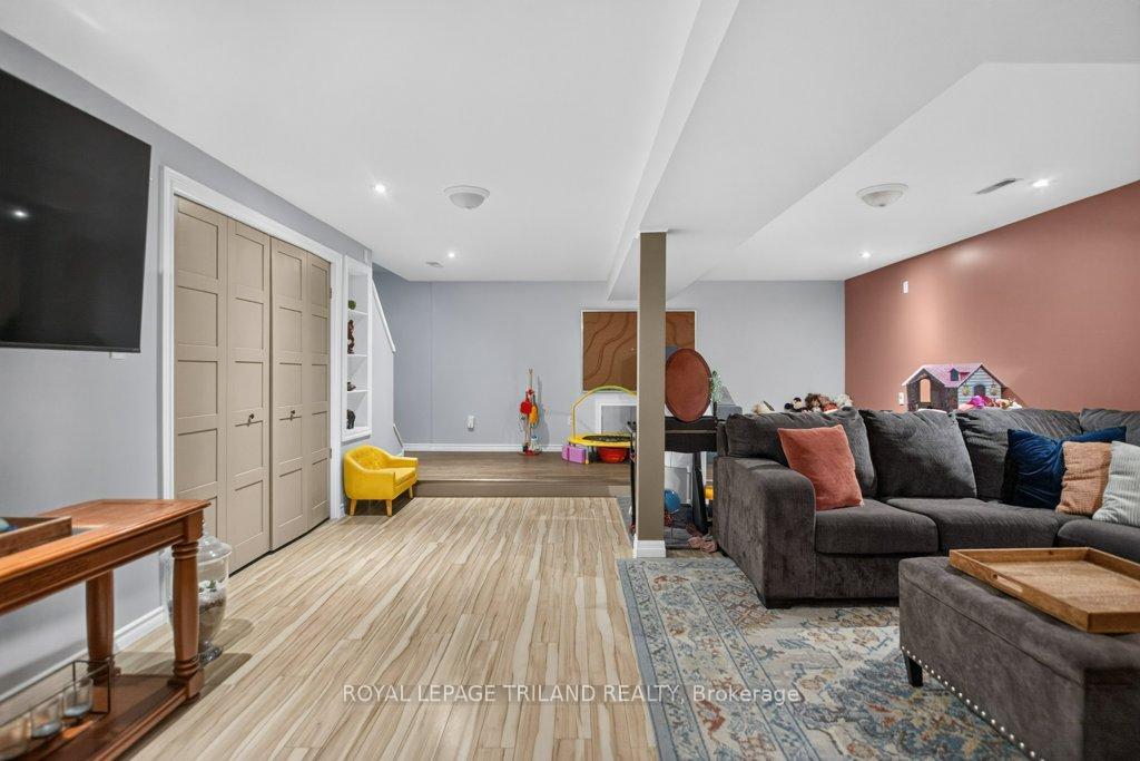 Photo 27 of 32 Sanders Court, St. Thomas — HOMEH
