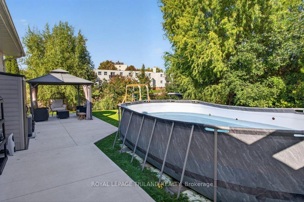 Photo 33 of 32 Sanders Court, St. Thomas — HOMEH