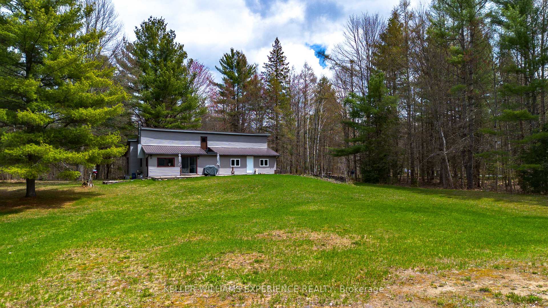 Photo of 7390 Sadowa Road