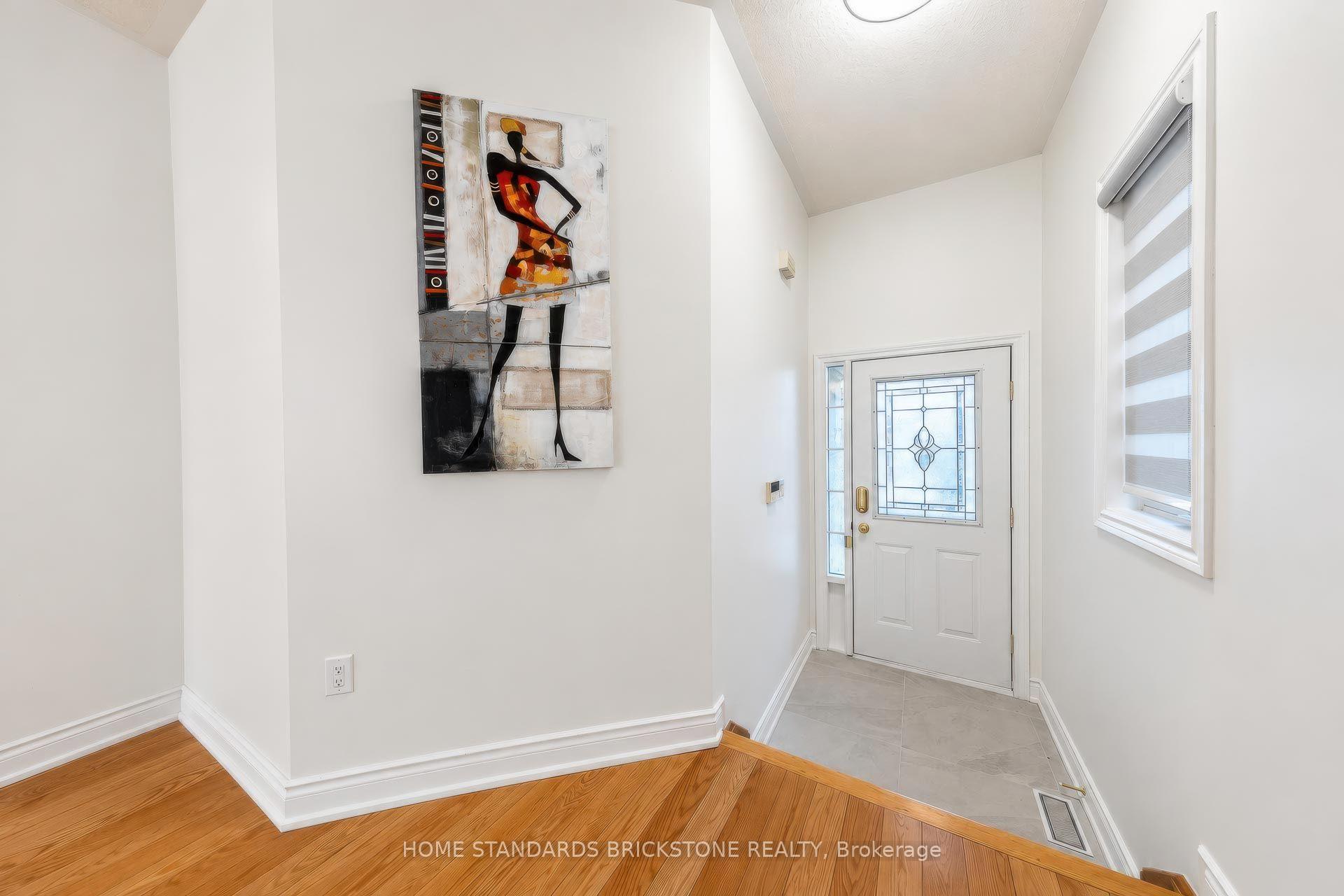 Photo 2 of 46 Monastery Lane, Scarborough, Clairlea-Birchmount — HOMEH