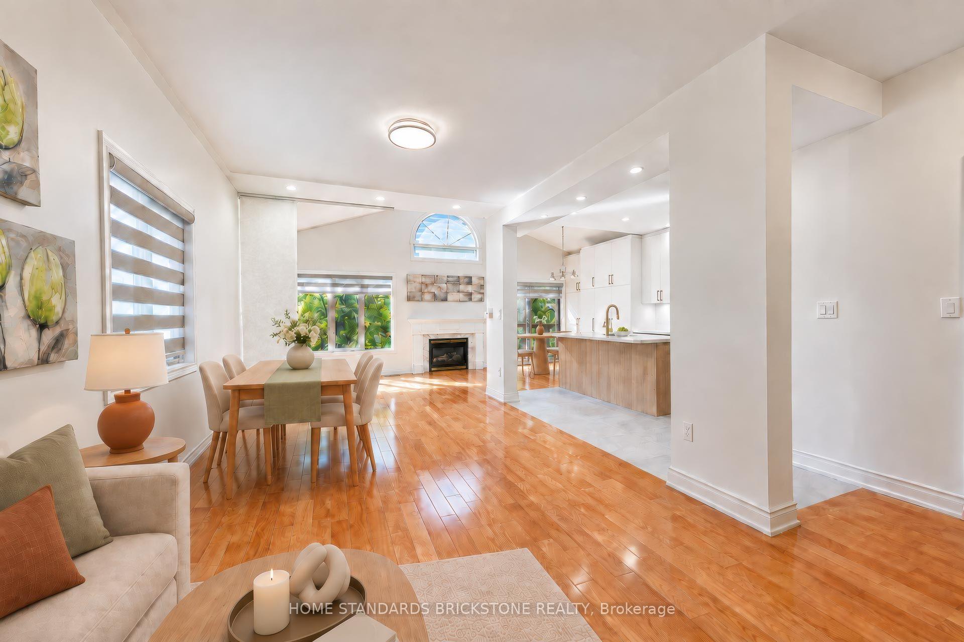 Photo 4 of 46 Monastery Lane, Scarborough, Clairlea-Birchmount — HOMEH