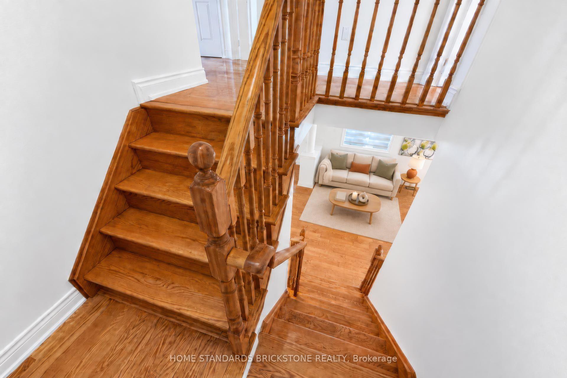 Photo 20 of 46 Monastery Lane, Scarborough, Clairlea-Birchmount — HOMEH