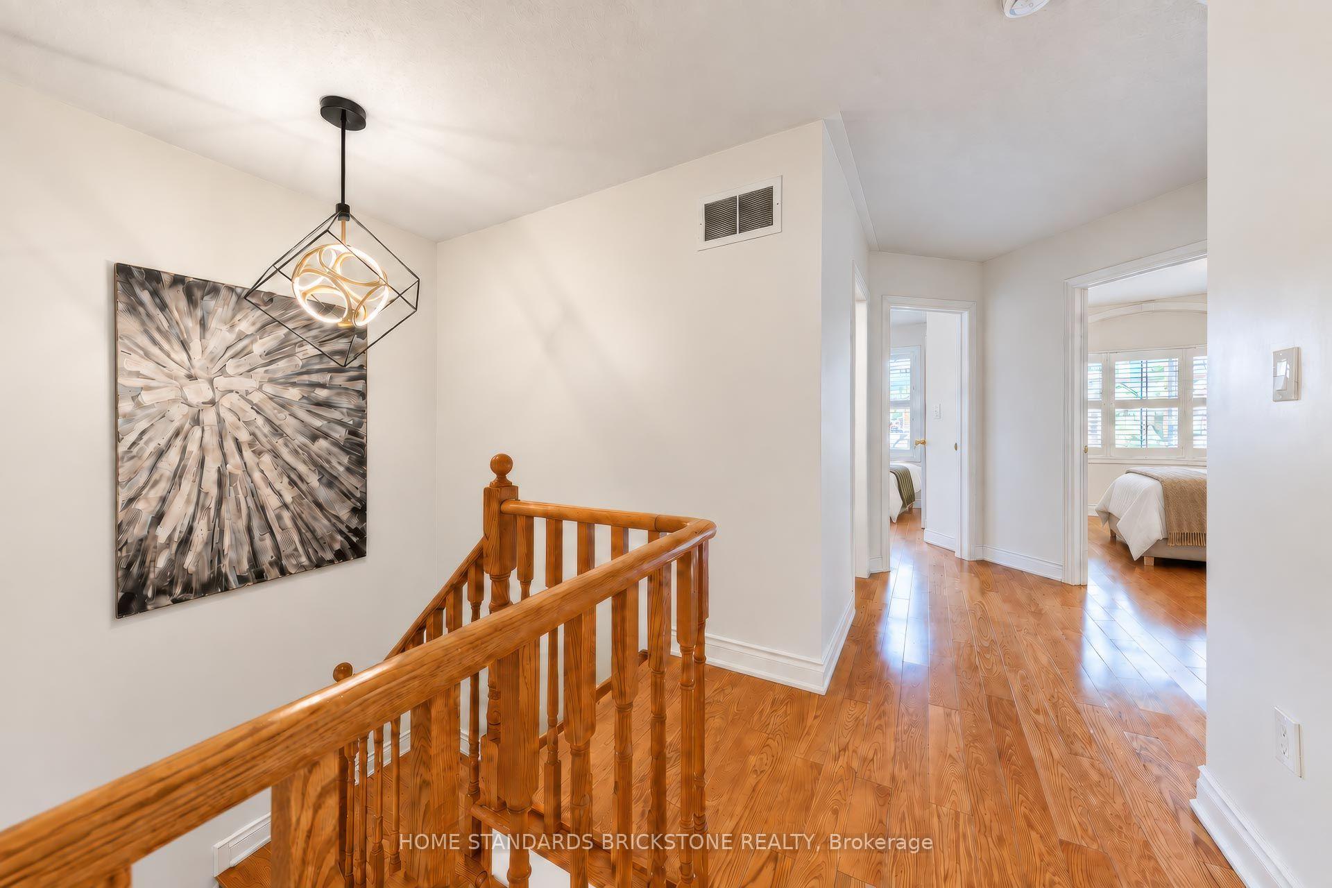 Photo 22 of 46 Monastery Lane, Scarborough, Clairlea-Birchmount — HOMEH