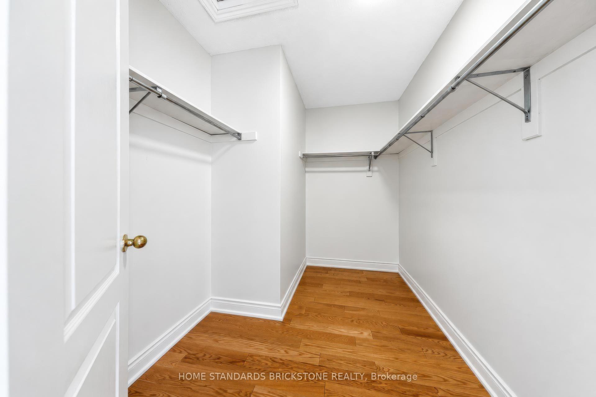 Photo 26 of 46 Monastery Lane, Scarborough, Clairlea-Birchmount — HOMEH