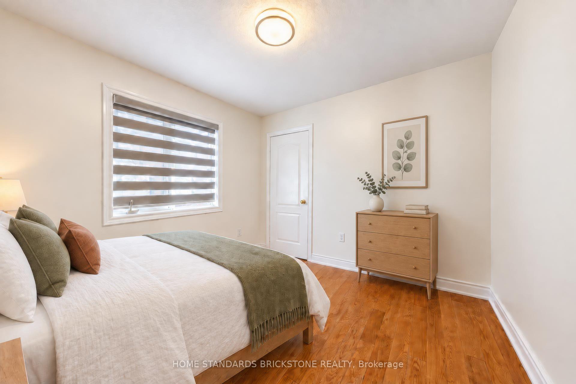 Photo 29 of 46 Monastery Lane, Scarborough, Clairlea-Birchmount — HOMEH