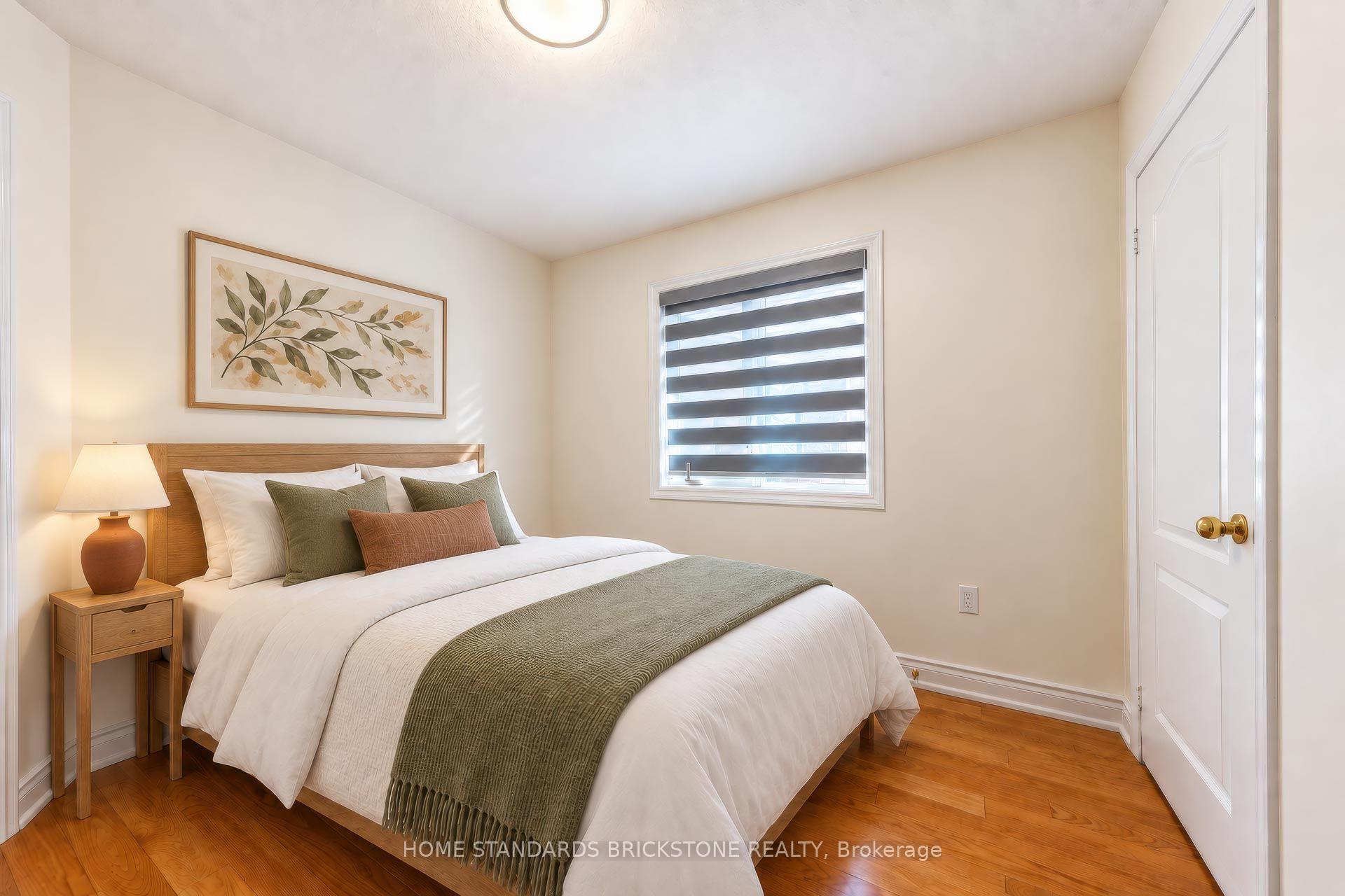 Photo 30 of 46 Monastery Lane, Scarborough, Clairlea-Birchmount — HOMEH