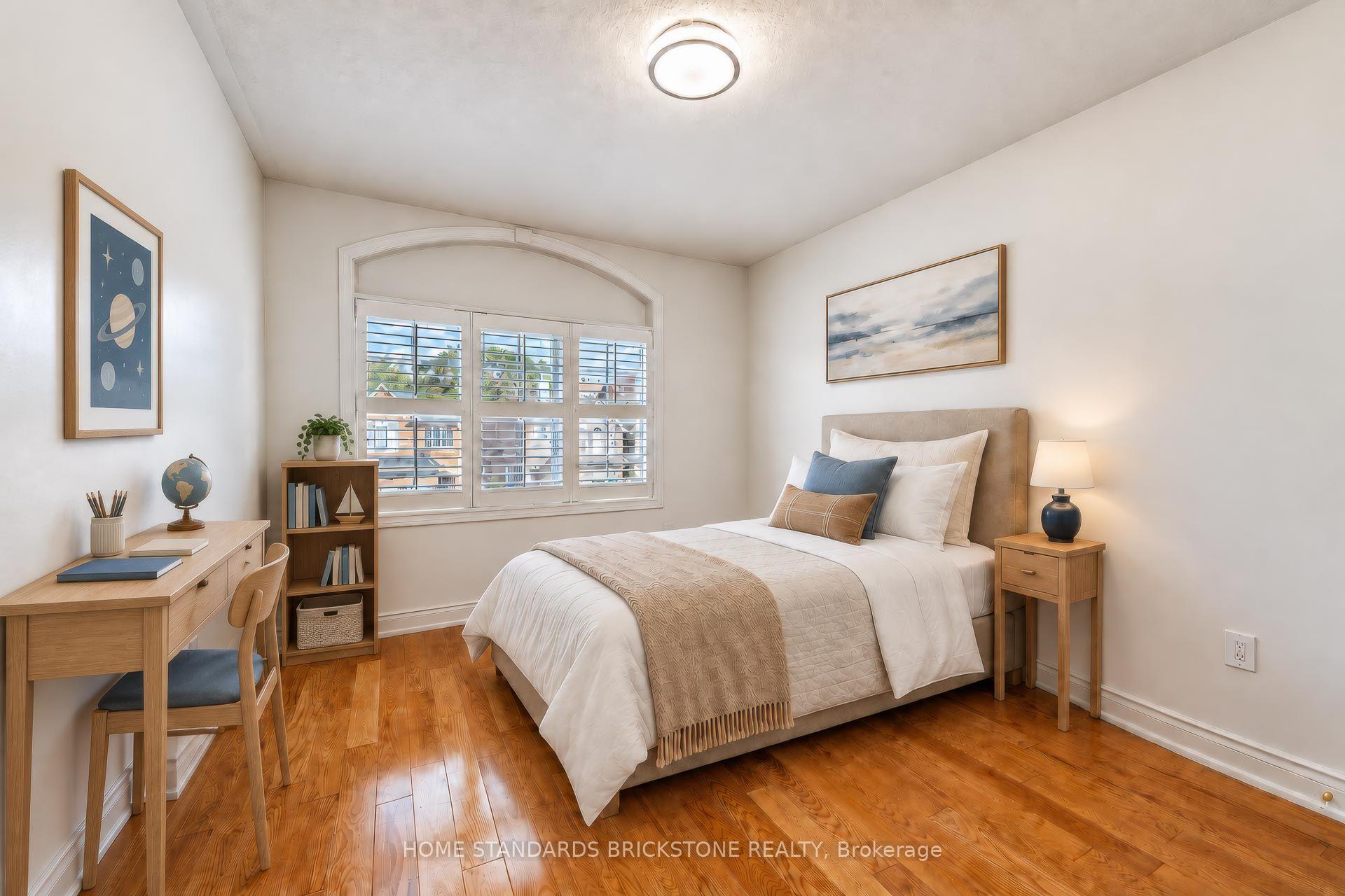 Photo 32 of 46 Monastery Lane, Scarborough, Clairlea-Birchmount — HOMEH