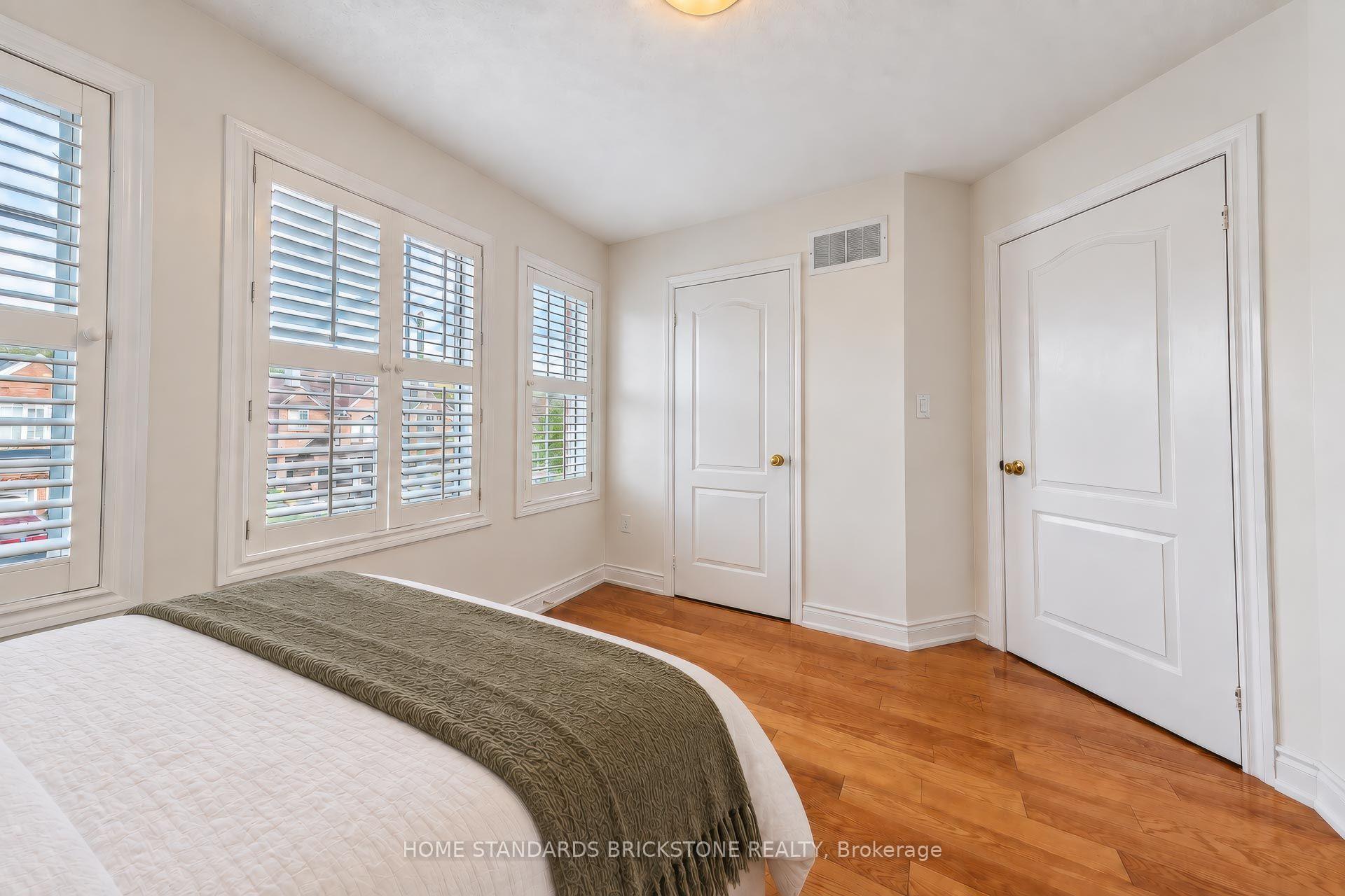 Photo 35 of 46 Monastery Lane, Scarborough, Clairlea-Birchmount — HOMEH