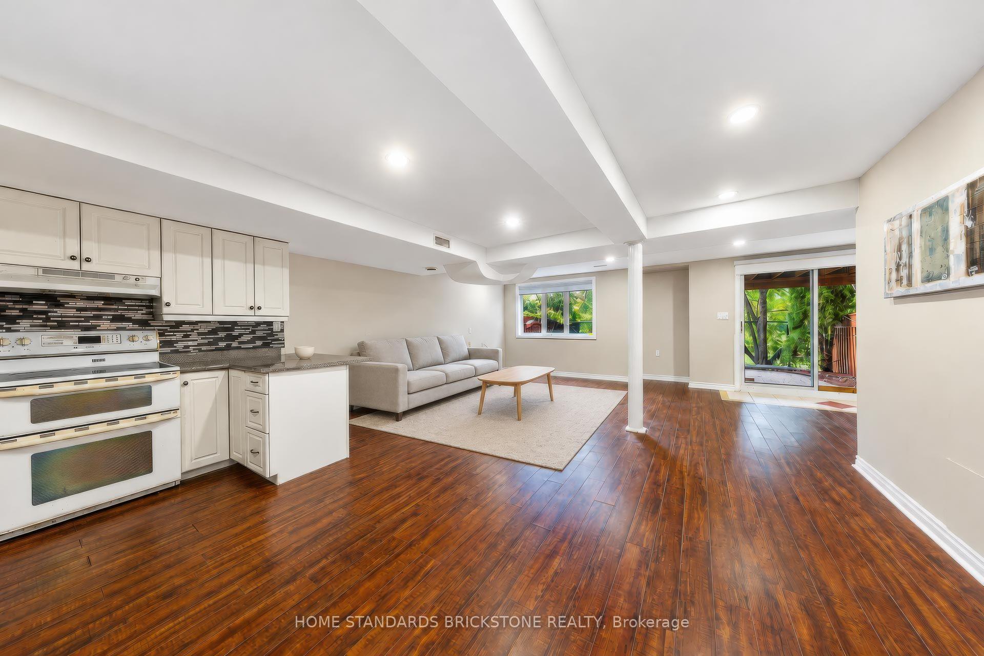 Photo 37 of 46 Monastery Lane, Scarborough, Clairlea-Birchmount — HOMEH