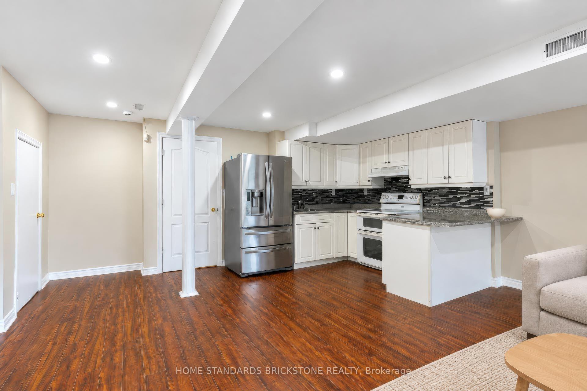Photo 38 of 46 Monastery Lane, Scarborough, Clairlea-Birchmount — HOMEH