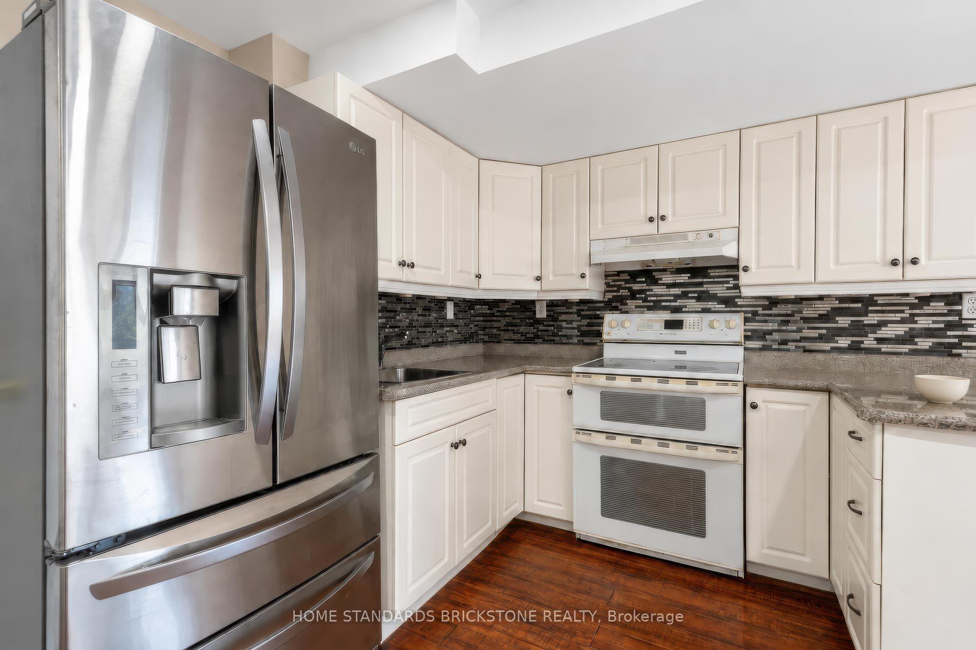 Photo 39 of 46 Monastery Lane, Scarborough, Clairlea-Birchmount — HOMEH