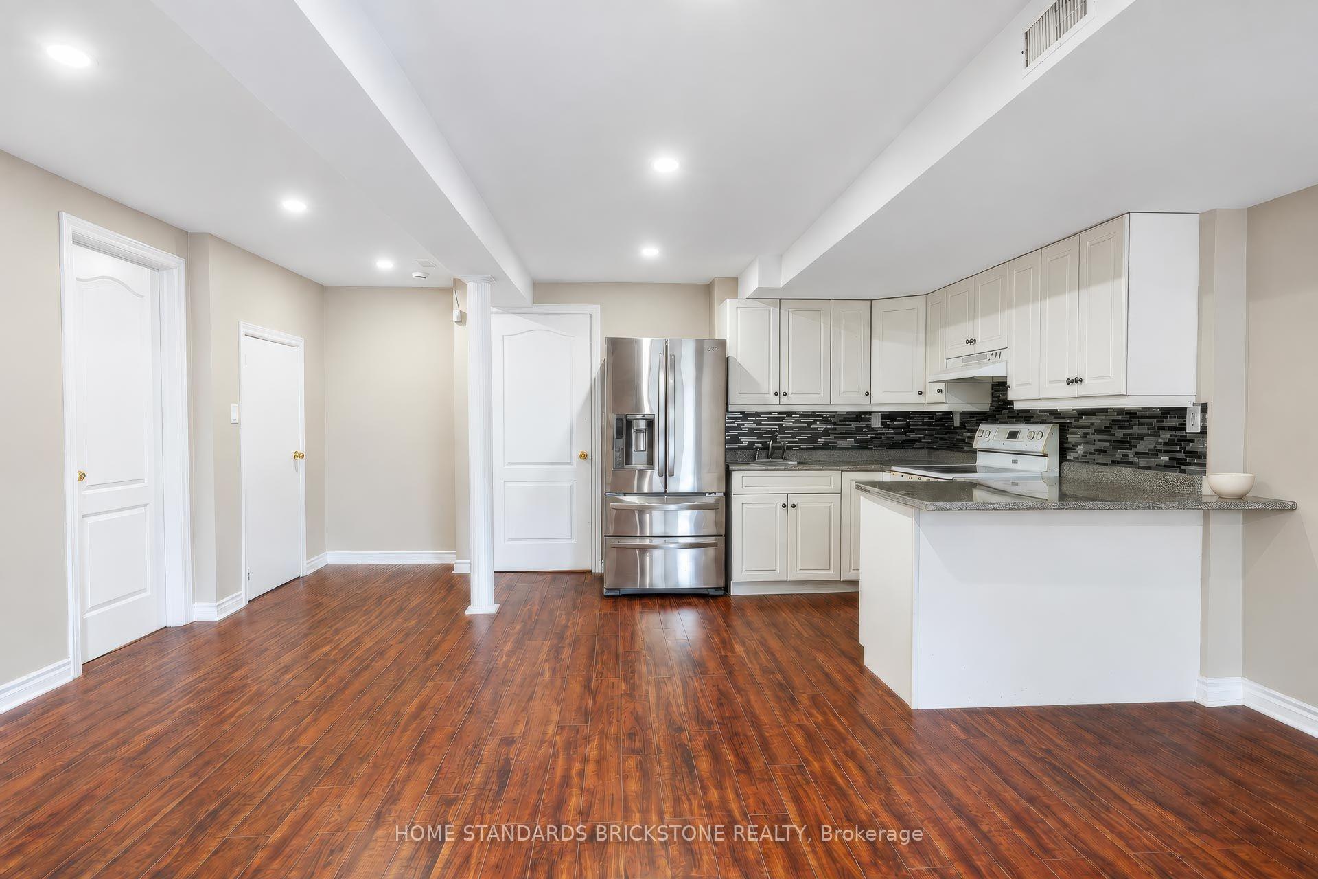 Photo 40 of 46 Monastery Lane, Scarborough, Clairlea-Birchmount — HOMEH