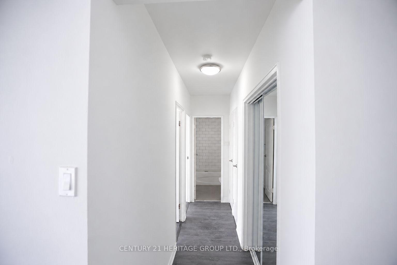 Photo 10 of Unit 211, 3101 Eglinton Avenue E, Scarborough, Scarborough Village — HOMEH