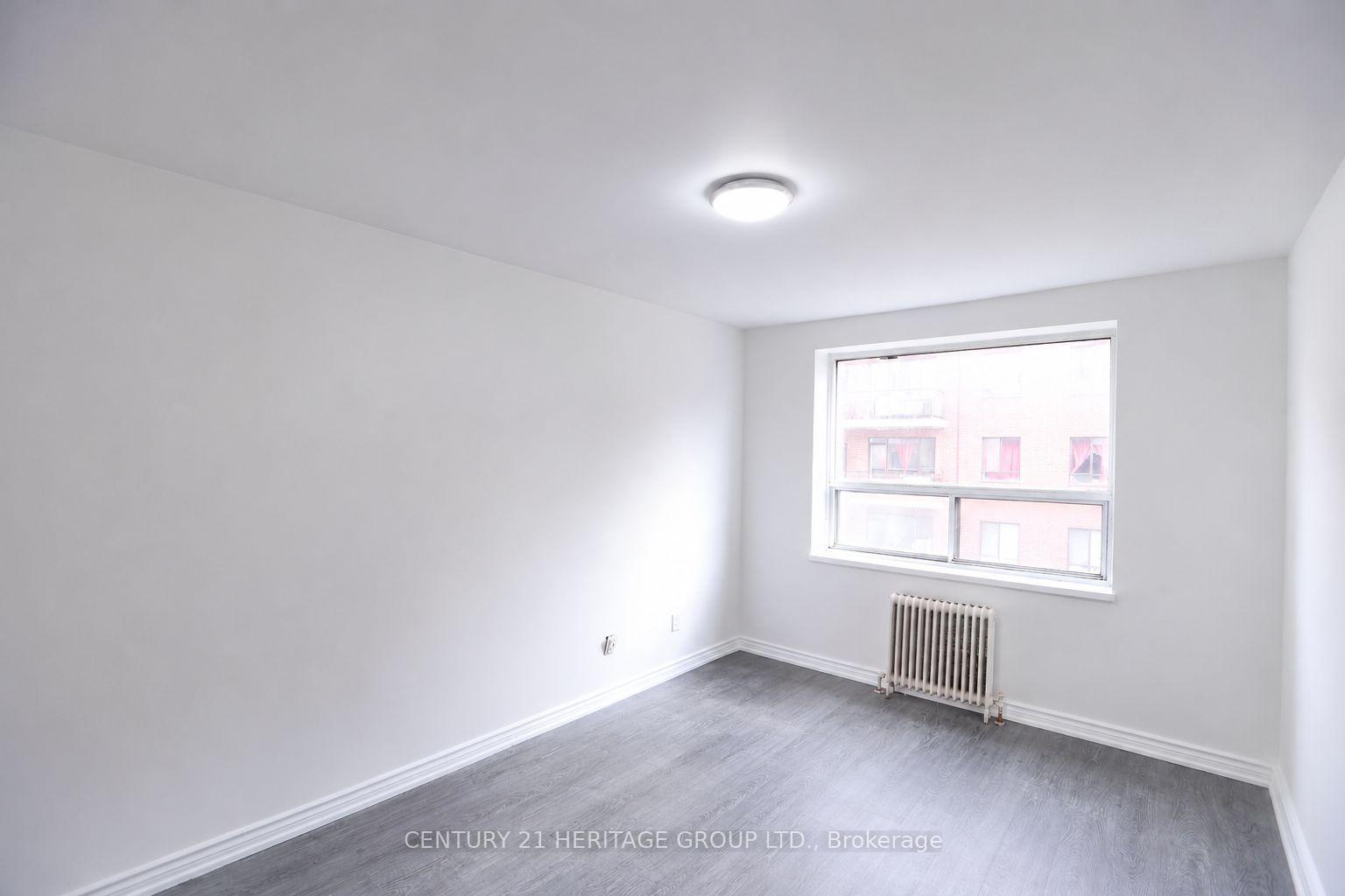 Photo 14 of Unit 211, 3101 Eglinton Avenue E, Scarborough, Scarborough Village — HOMEH