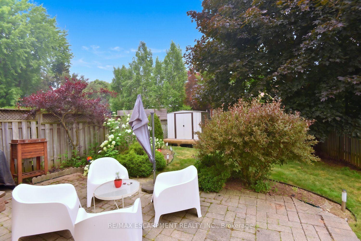 Photo 44 of 22 Moore Crescent, Hamilton, Ancaster — HOMEH