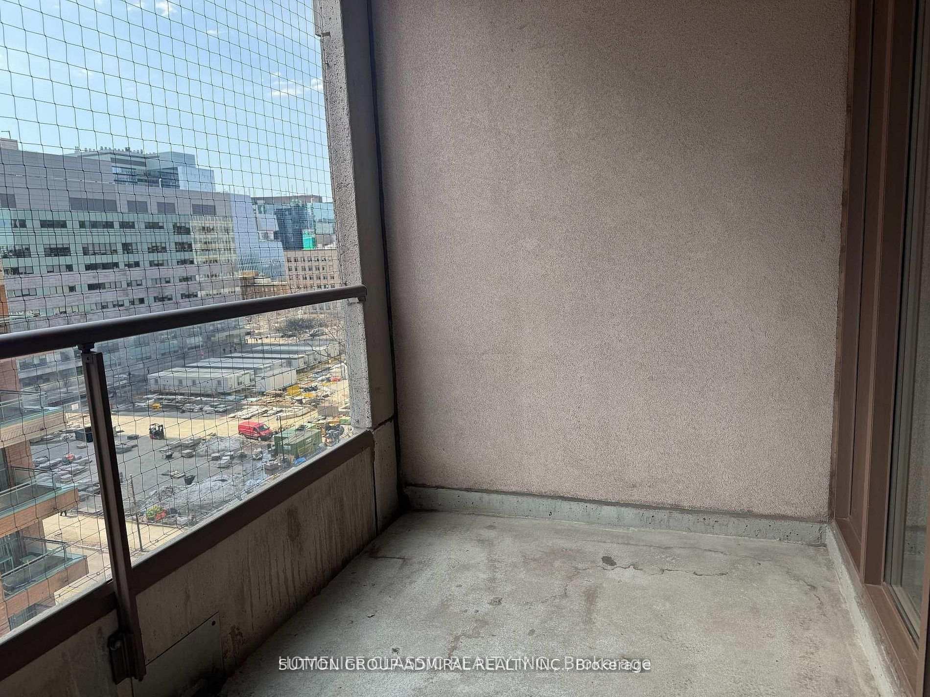 Photo 7 of Unit 905, 909 Bay Street, Toronto, Bay Street Corridor — HOMEH