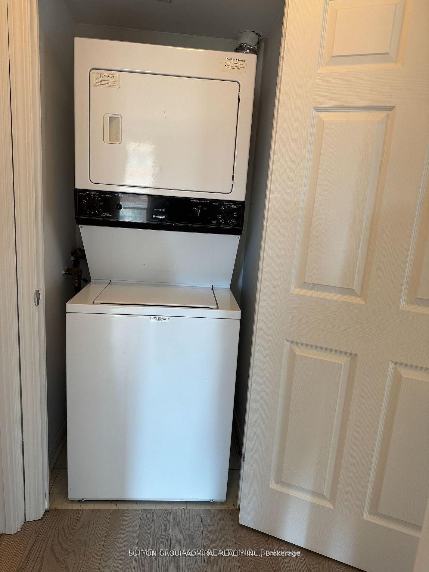 Photo 12 of Unit 905, 909 Bay Street, Toronto, Bay Street Corridor — HOMEH