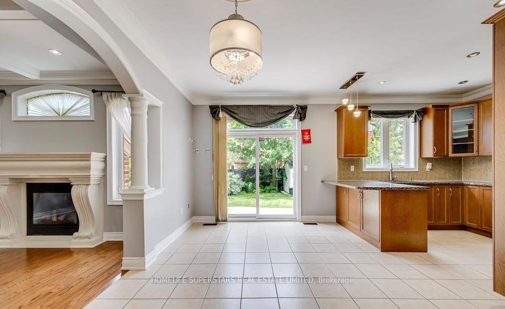 Photo 10 of 26 Maybeck Drive, Brampton, Credit Valley — HOMEH