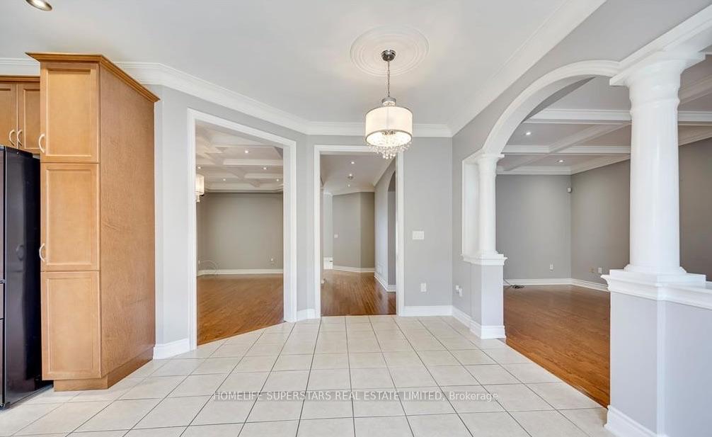 Photo 12 of 26 Maybeck Drive, Brampton, Credit Valley — HOMEH