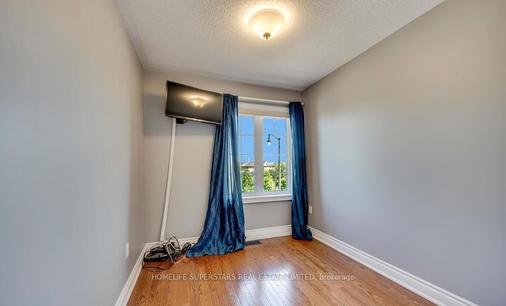 Photo 29 of 26 Maybeck Drive, Brampton, Credit Valley — HOMEH