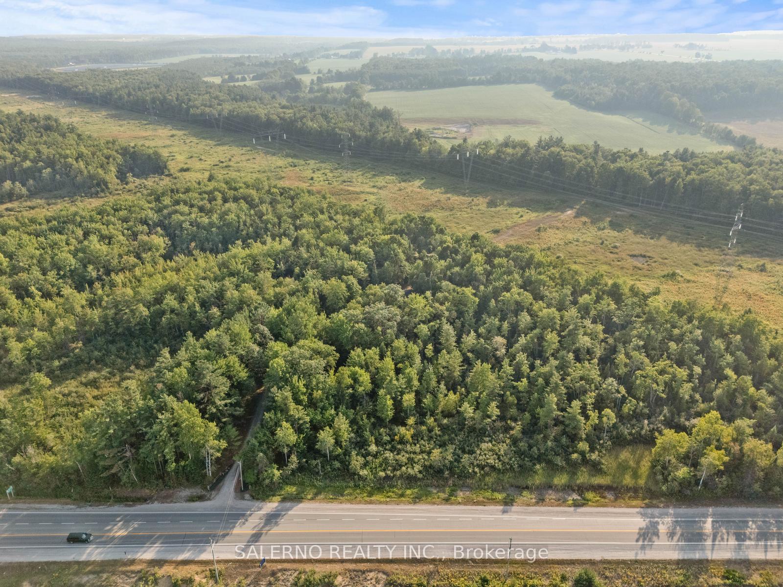 Photo 2 of 3992 Penetanguishene Road, Springwater, Hillsdale — HOMEH