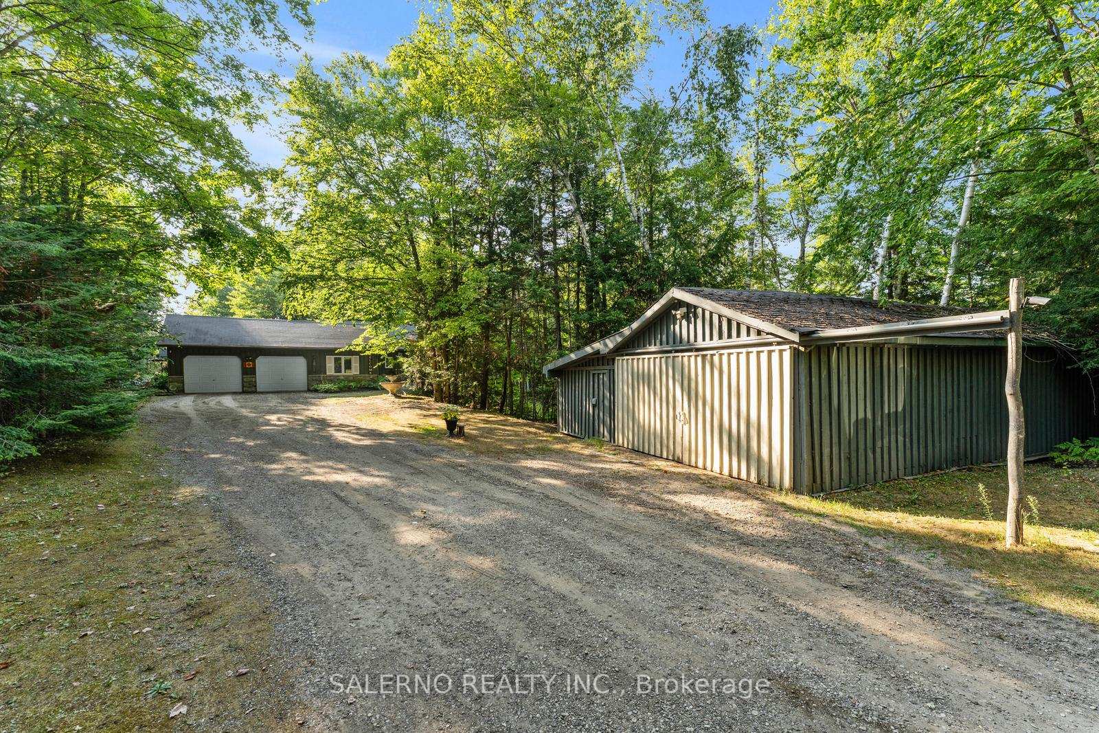 Photo 6 of 3992 Penetanguishene Road, Springwater, Hillsdale — HOMEH