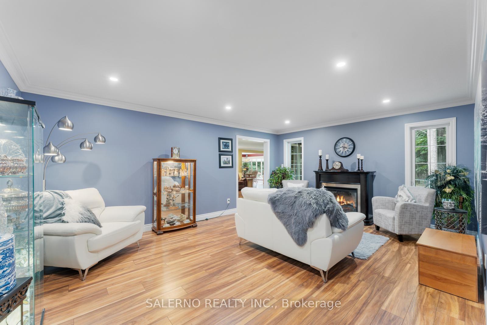 Photo 13 of 3992 Penetanguishene Road, Springwater, Hillsdale — HOMEH