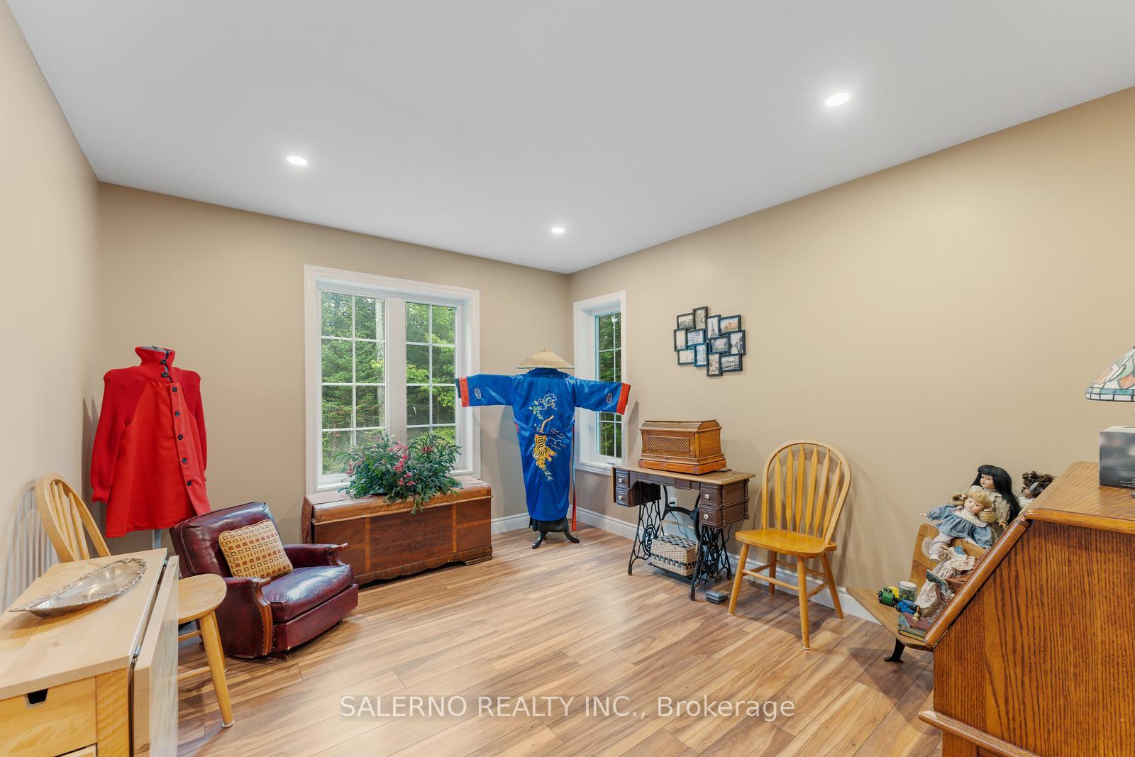 Photo 17 of 3992 Penetanguishene Road, Springwater, Hillsdale — HOMEH