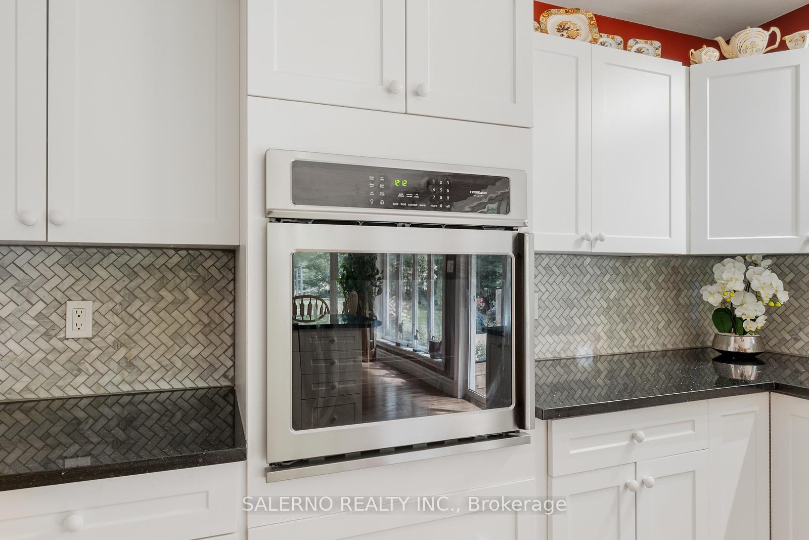 Photo 28 of 3992 Penetanguishene Road, Springwater, Hillsdale — HOMEH