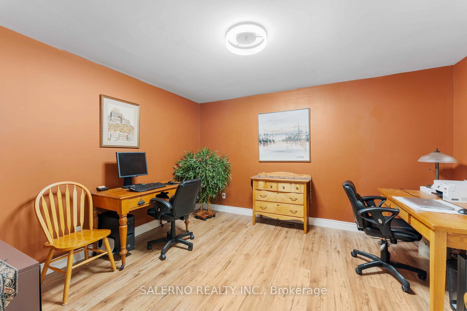 Photo 31 of 3992 Penetanguishene Road, Springwater, Hillsdale — HOMEH