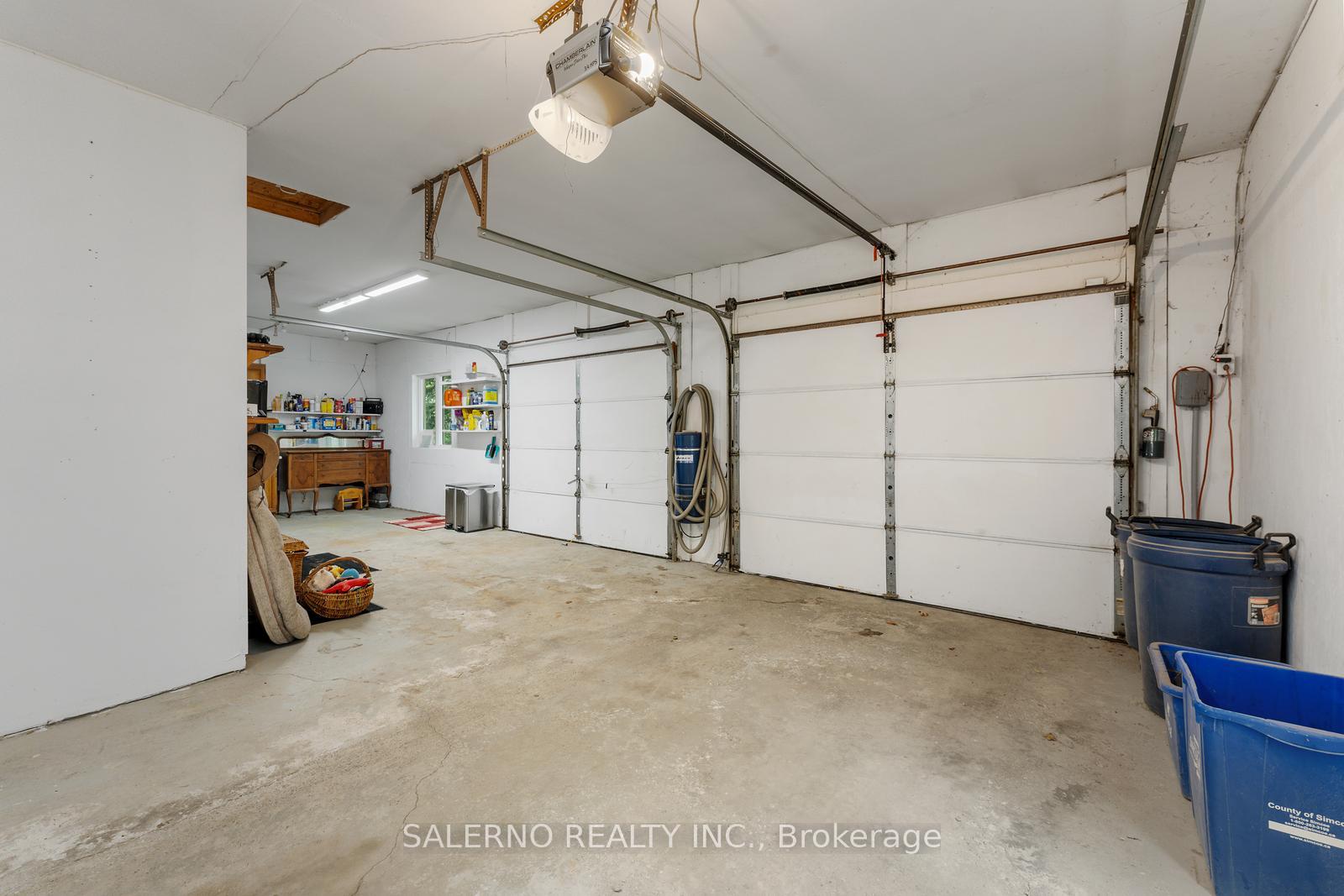 Photo 39 of 3992 Penetanguishene Road, Springwater, Hillsdale — HOMEH