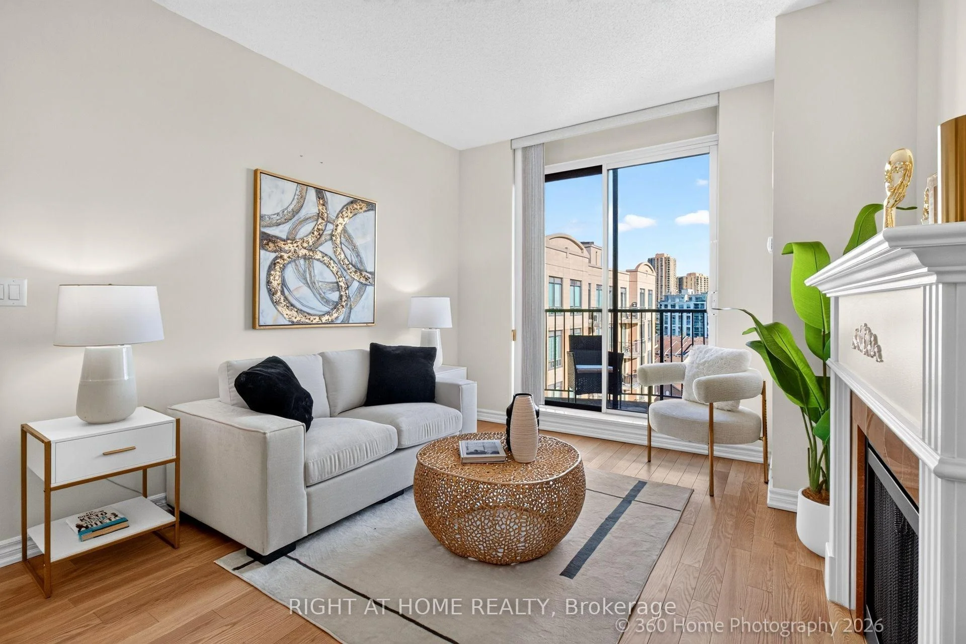 Photo 10 of Unit PH2, 16 Dallimore Circle, North York, Banbury-Don Mills — HOMEH