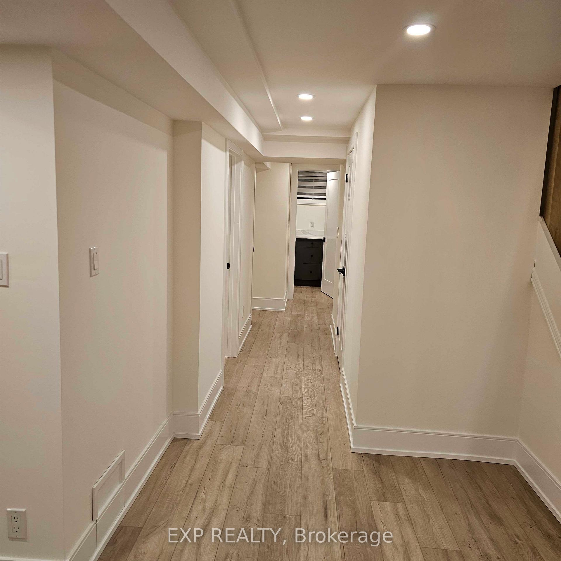 Photo 3 of 5552 Bourget Drive, Mississauga, Hurontario — HOMEH