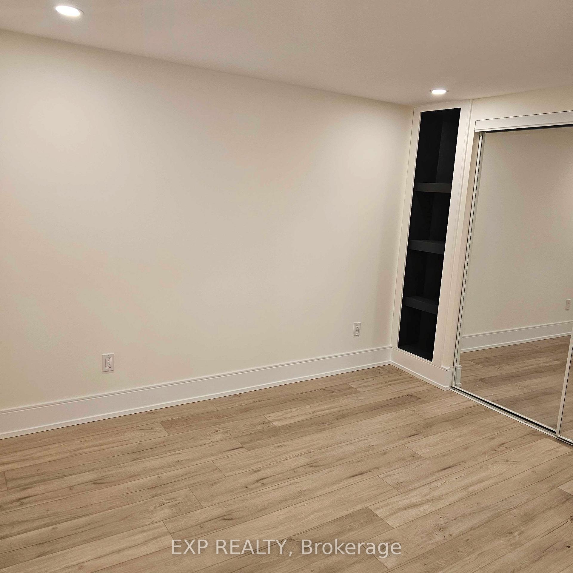 Photo 6 of 5552 Bourget Drive, Mississauga, Hurontario — HOMEH