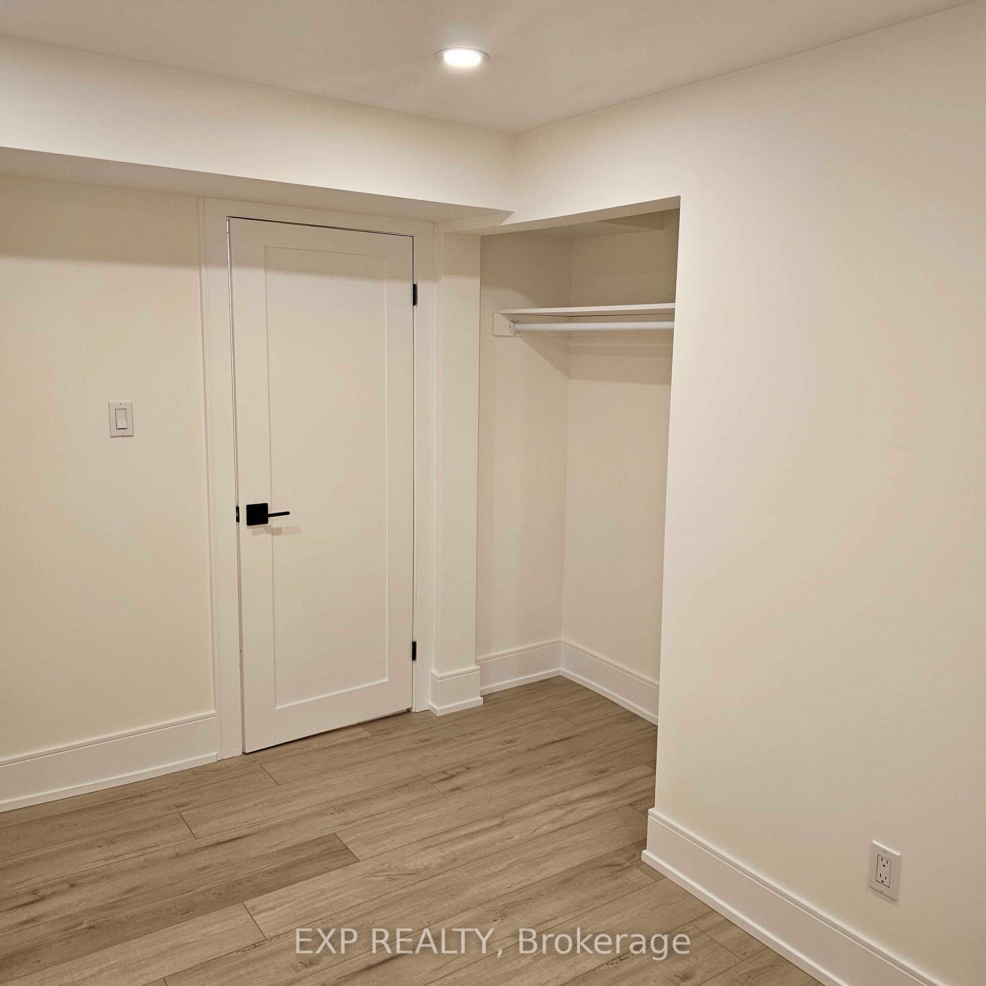 Photo 8 of 5552 Bourget Drive, Mississauga, Hurontario — HOMEH
