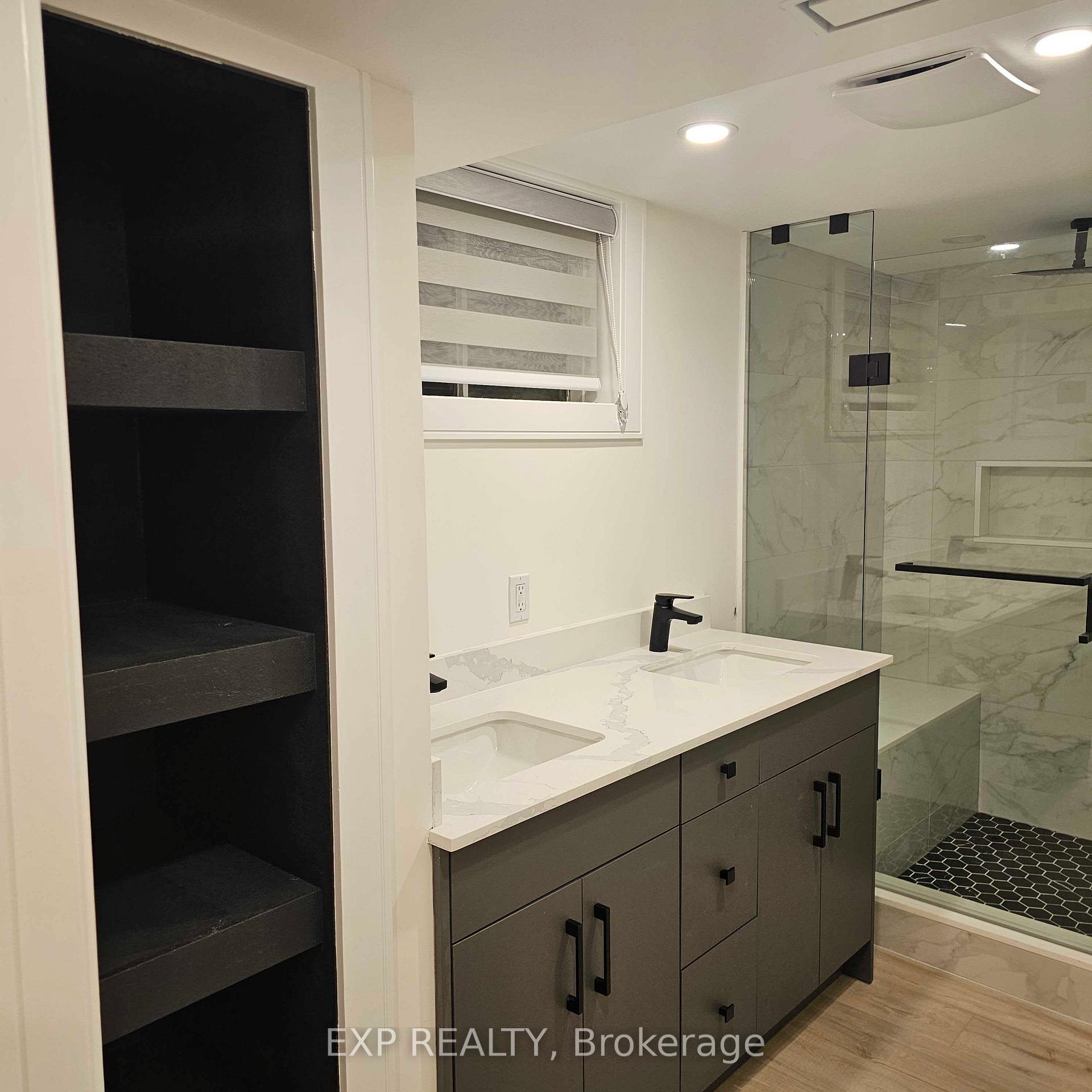 Photo 10 of 5552 Bourget Drive, Mississauga, Hurontario — HOMEH