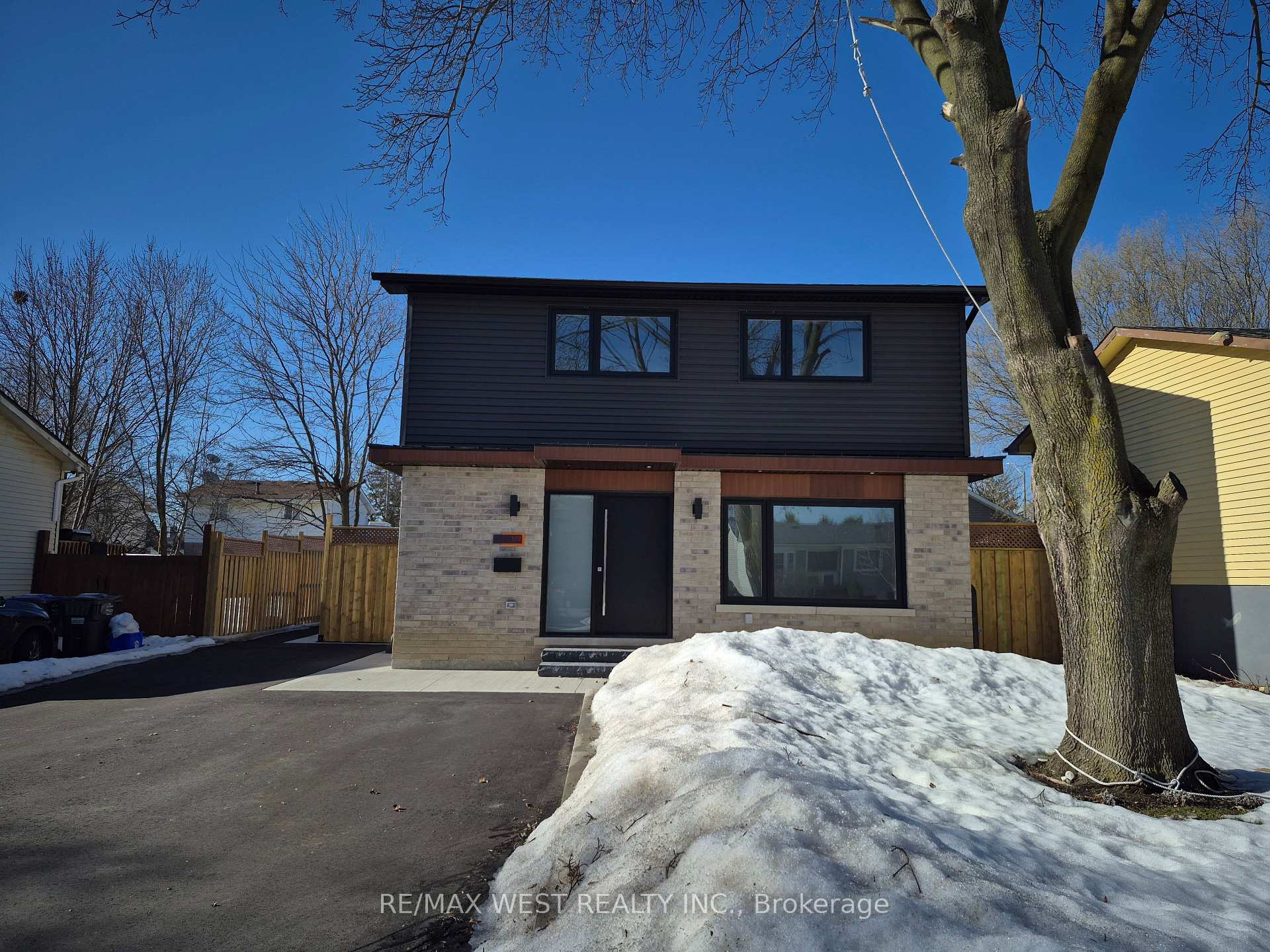 Photo 2 of 101 Seaborn Road, Brampton, Madoc — HOMEH