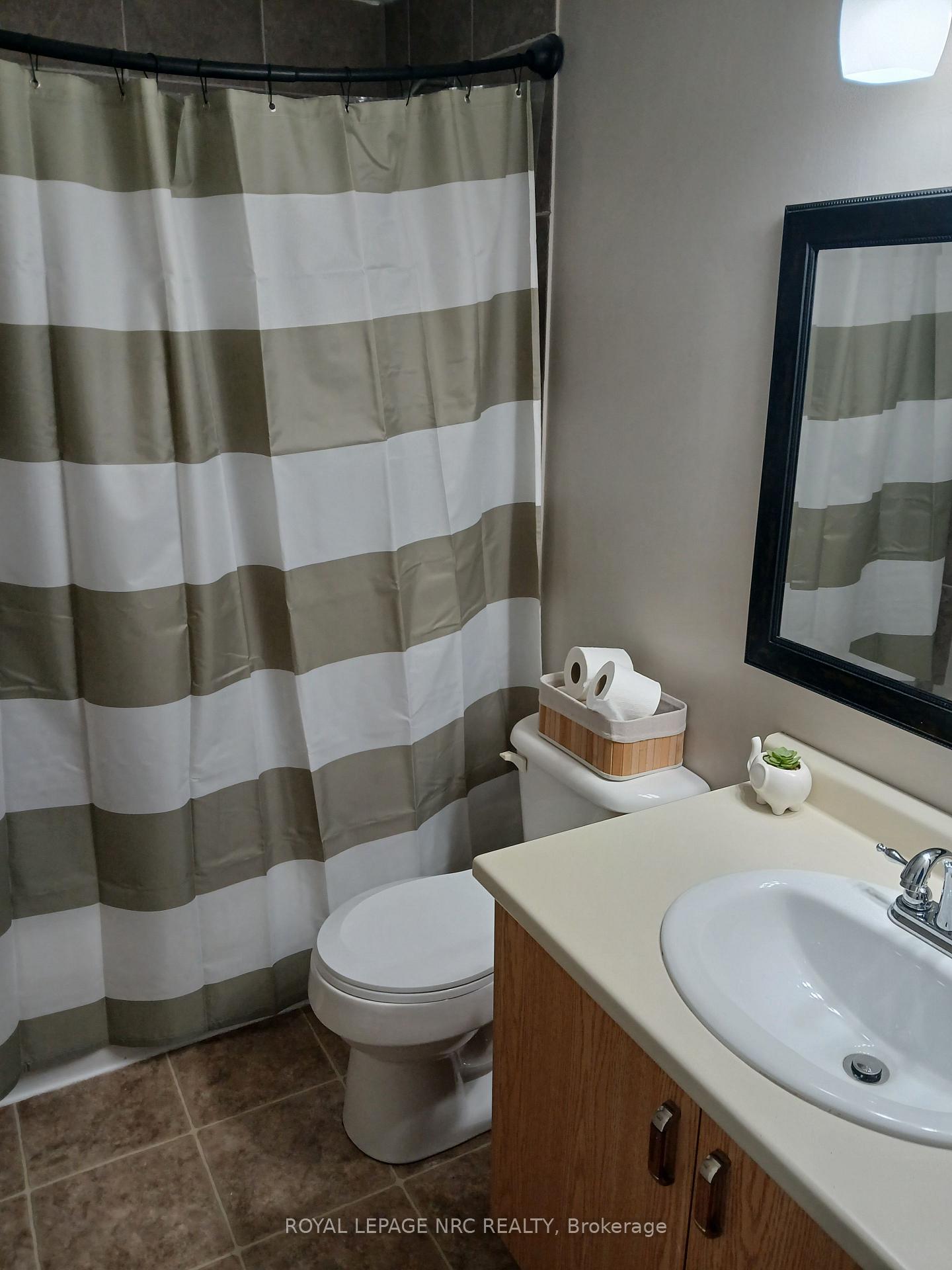 Photo 6 of Unit 31, 302 Vine Street, St. Catharines, Carlton/Bunting — HOMEH