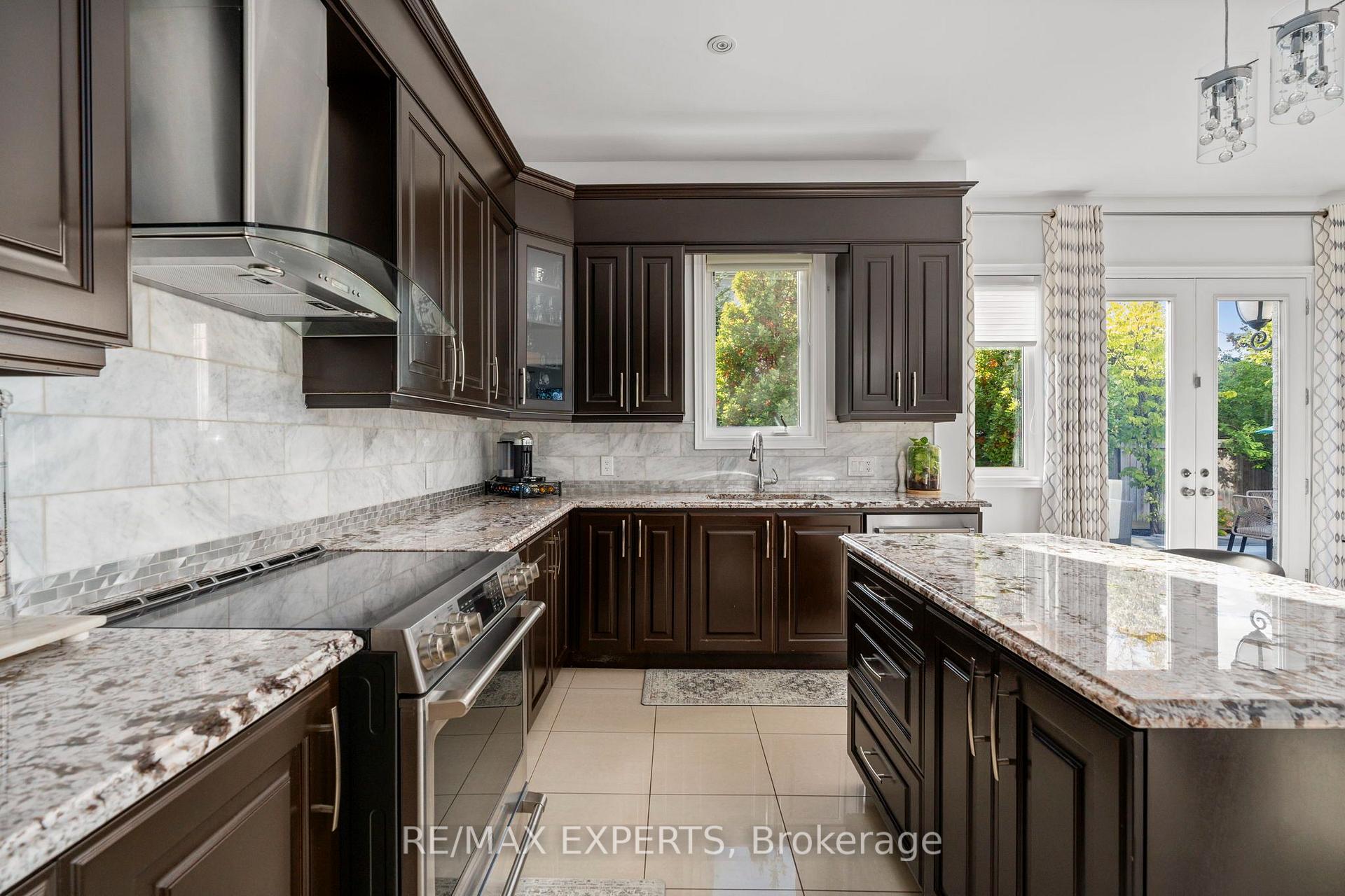 Photo 25 of 16 Thomas Noble Court, King, Nobleton — HOMEH