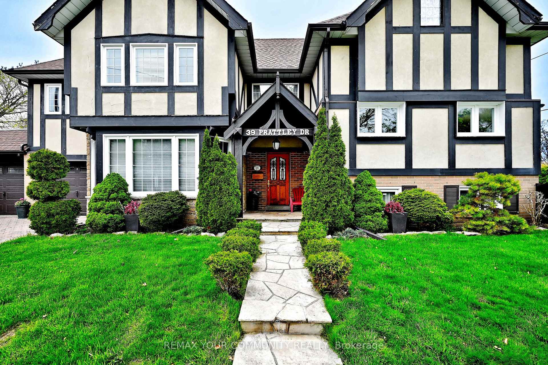 Photo 2 of 39 Prattley Drive, North York, Don Valley Village — HOMEH
