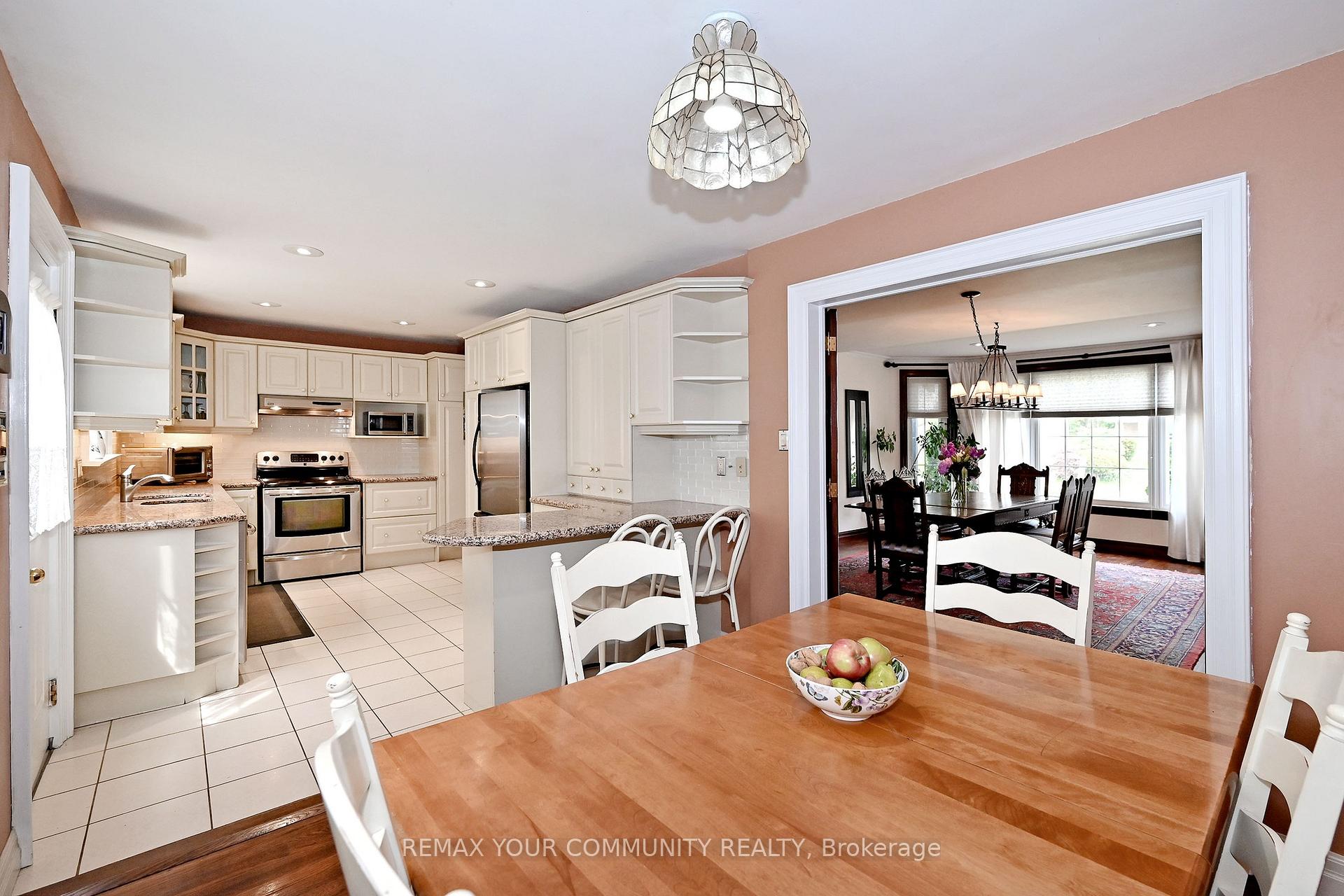 Photo 15 of 39 Prattley Drive, North York, Don Valley Village — HOMEH